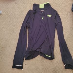 Hollister pull over